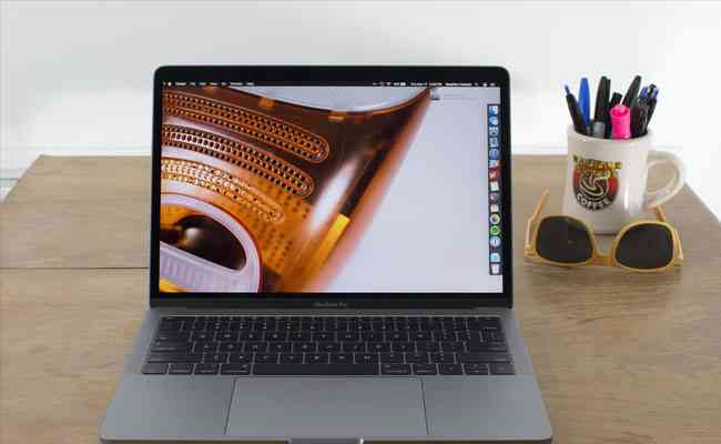 Apple brings 13 inch Mac Book Pro