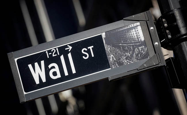 Market Selloff Deepens as Recession Fears Grip Wall Street