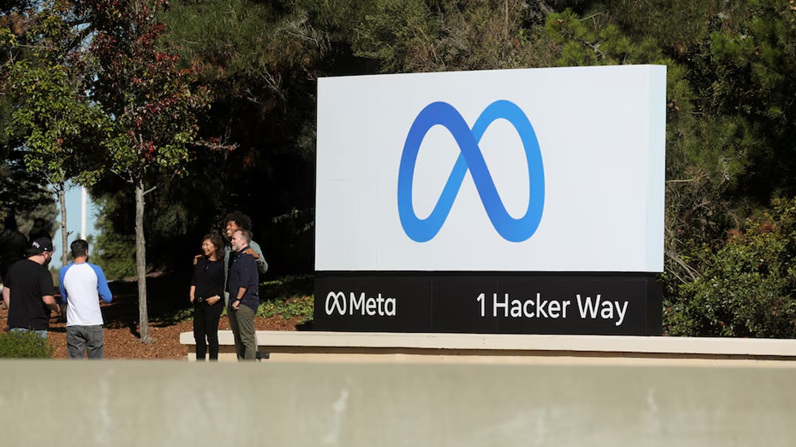 As AI costs mount, Meta planning for massive layoffs