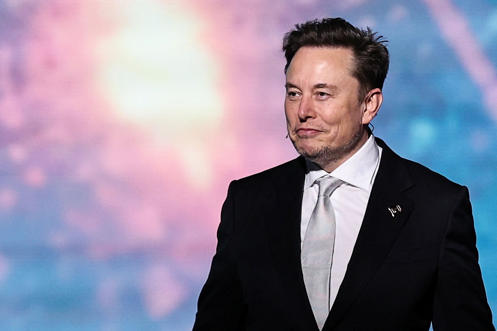 Musk threatens to take legal action against xAI over App Store rankings