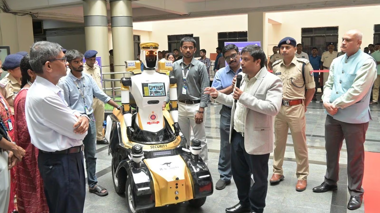 AI robot ‘DSC Arjun’ deployed at Bhubaneswar Railway Station for security